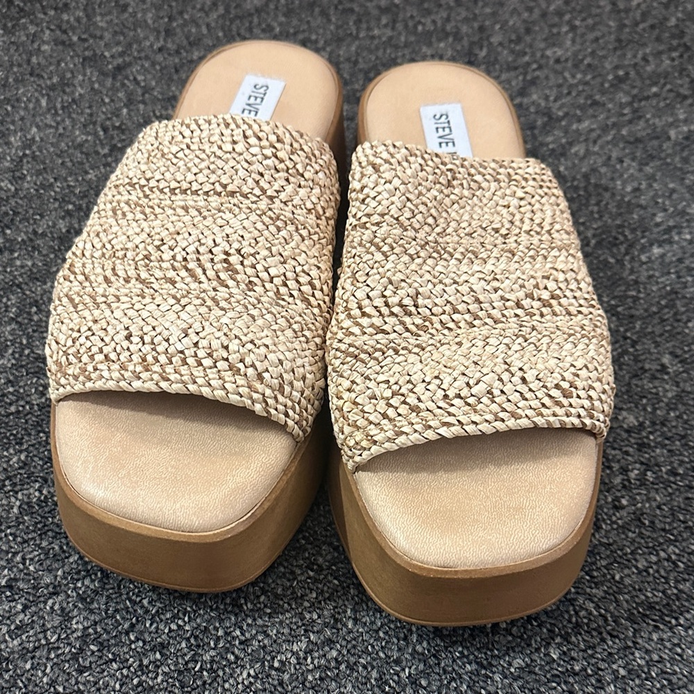 Steve Madden Tan Woven Platform Sandals - Picture 2 of 4